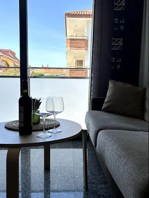 Apartamento Voramar Fenals - Lloret De Mar Apartman